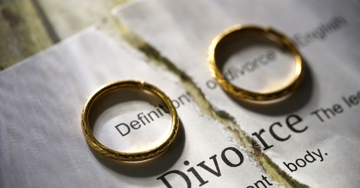 כיצד מגשרים על פערי השתכרות בין הורים גרושים?